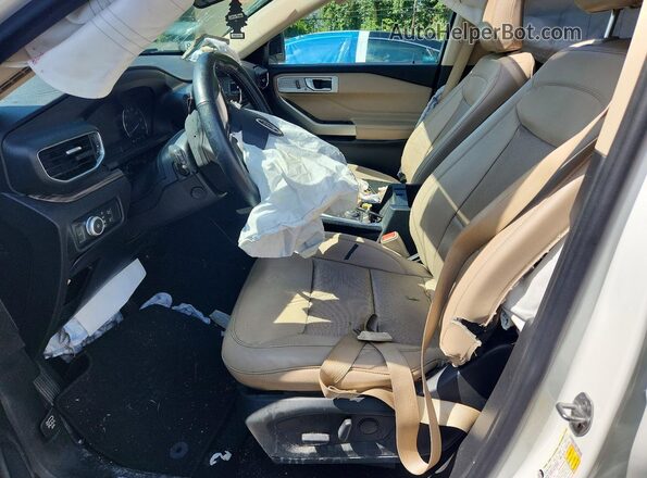 1FMSK8FH4MGA26656 2021 FORD EXPLORER White Vista interior delantera