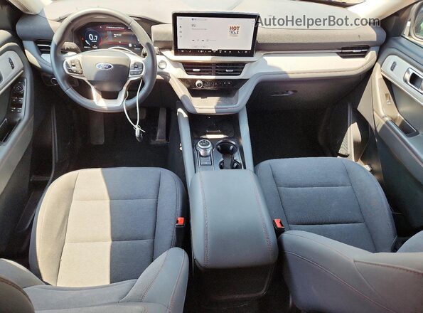 1FMUK8DH0SGC15670 2025 FORD EXPLORER Синий Вид панели приборов