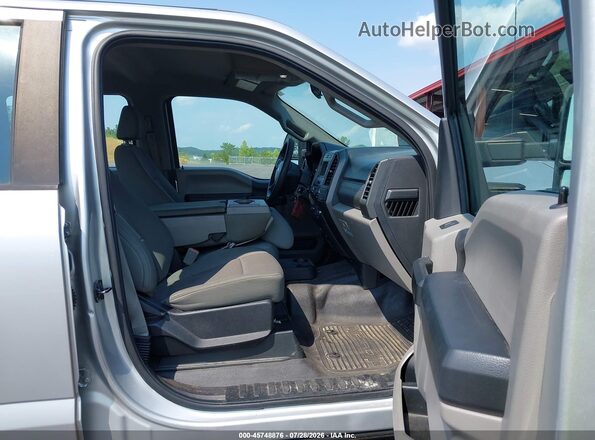 1FT7W2A60KEE92563 2019 FORD F-250 Silver Սալոնի դիմացի տեսք