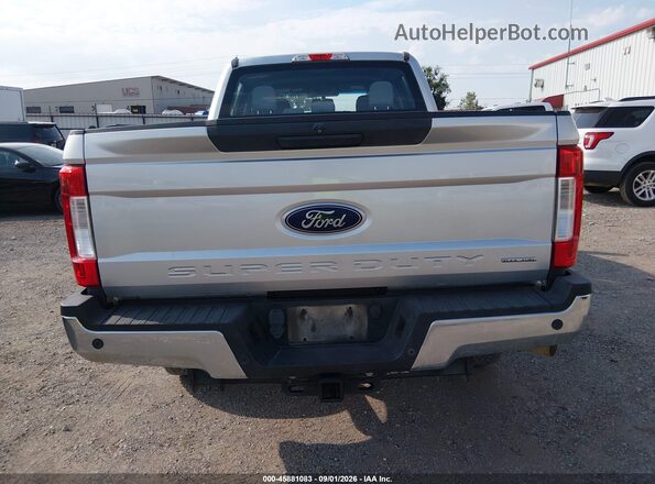 1FT7W2B61JEC83815 2018 FORD F-250 Silver 