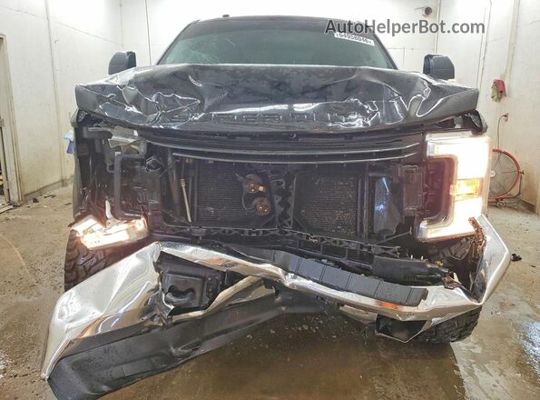 1FT7W2B64HEF19044 2017 FORD F250 Черный Вид спереди