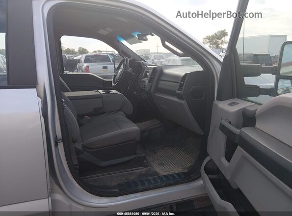 1FT7W2B67JEC83818 2018 FORD F-250 Gray Սալոնի դիմացի տեսք