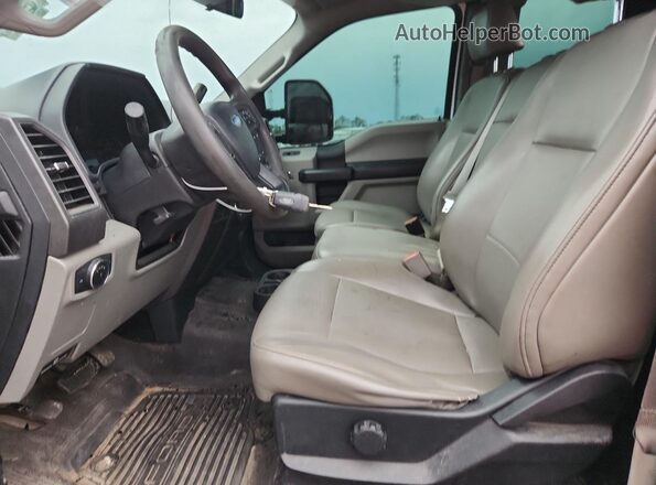 1FT7X2A66KEF46655 2019 FORD F250 White Vista interior delantera