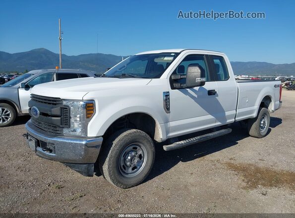 1FT7X2B64JEC84082 2018 FORD F-250 White Առջևի ձախ երեք քառորդ տեսարան