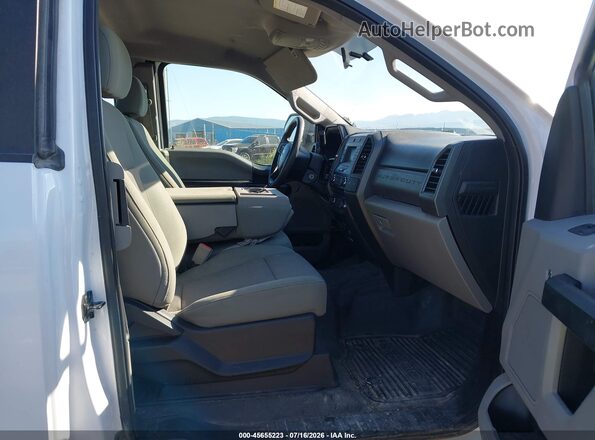 1FT7X2B64JEC84082 2018 FORD F-250 White Սալոնի դիմացի տեսք