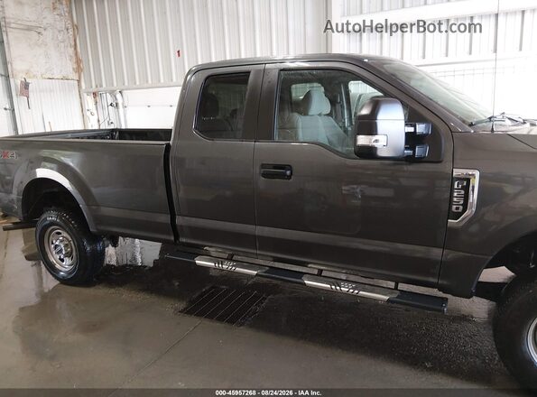 1FT7X2B64JEC84146 2018 FORD F-250 Gray Вид задньої частини салону