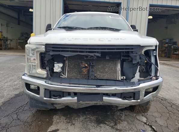 1FT7X2B65HED69636 2017 FORD F250 White Вид спереду