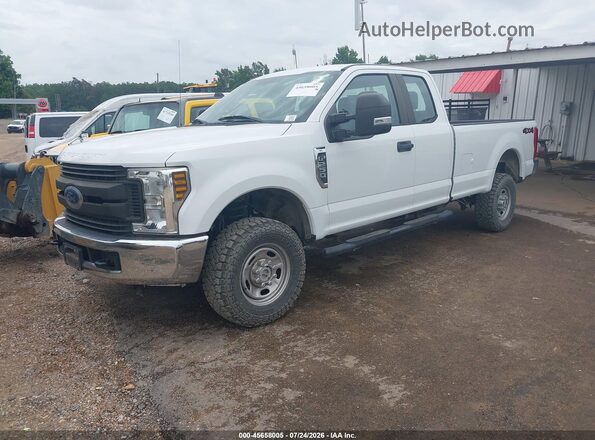 1FT7X2B65JEC22187 2018 FORD F-250 White წინა მარცხენა ხედი სამი მეოთხედიდან