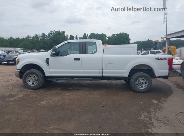 1FT7X2B65JEC22187 2018 FORD F-250 White 