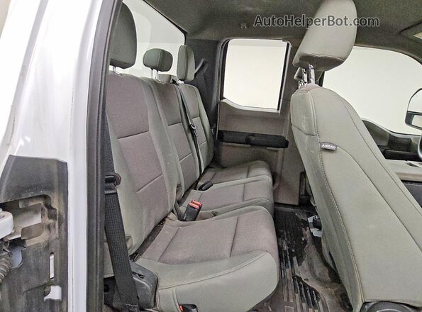 1FT7X2B66NED00823 2022 FORD F250 Белый Вид задних сидений