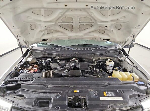 1FT7X2B66NED00823 2022 FORD F250 Белый Вид задней части салона