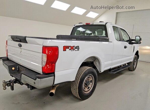 1FT7X2B66NED00823 2022 FORD F250 Белый Задняя правая четверть