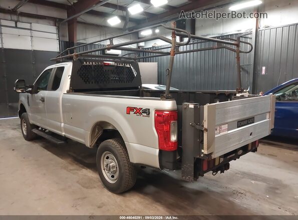 1FT7X2B67HED53809 2017 FORD F-250 Серебряный Задняя левая четверть