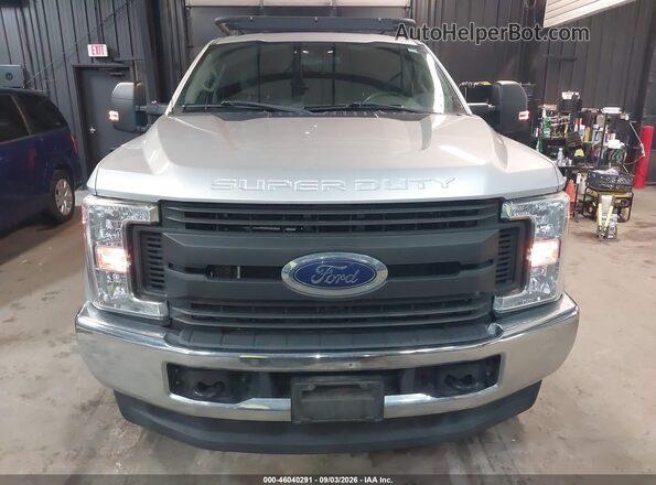1FT7X2B67HED53809 2017 FORD F-250 Серебряный 