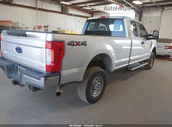1FT7X2B68JEC69973 2018 FORD F-250 Silver Trasero derecho