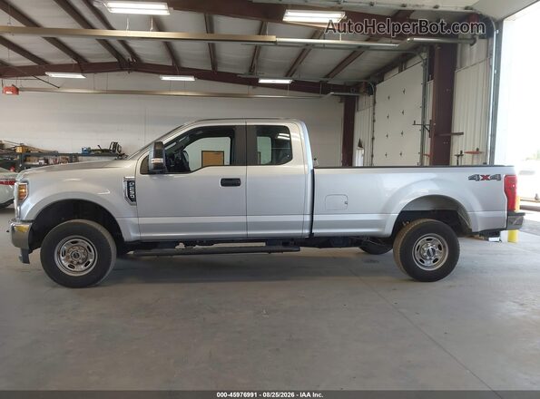 1FT7X2B68JEC69973 2018 FORD F-250 Silver 