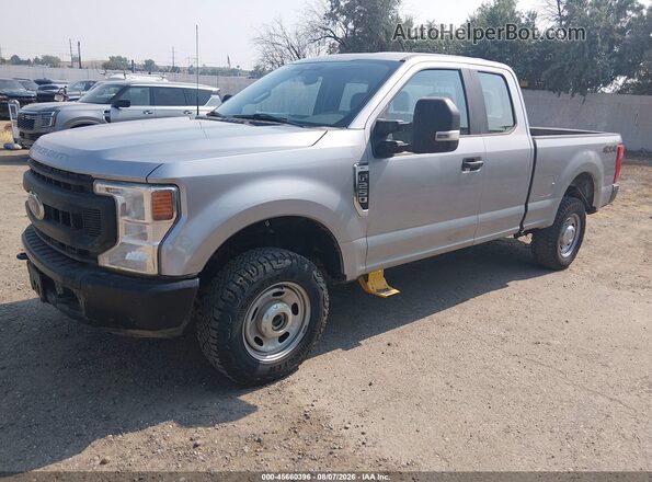 1FT7X2B68NEE94268 2022 FORD F-250 Silver Przód lewy