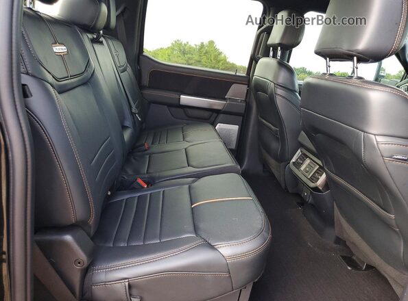 1FT8W2BM1RED42800 2024 FORD F250 Black Widok tylnych siedzeń
