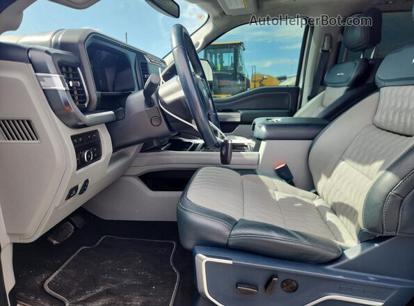 1FT8W2BM4REC01039 2024 FORD F250 White Вид салону спереду