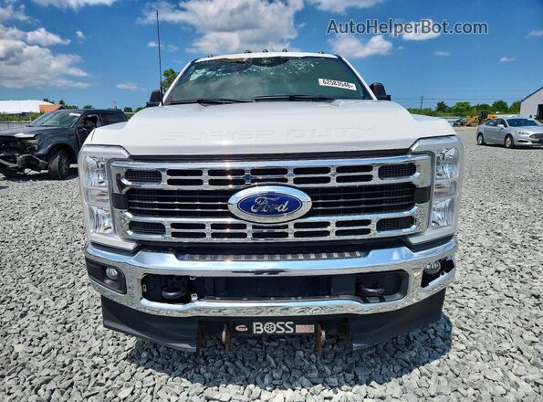 1FT8W3BN2REC50156 2024 FORD F350 Белый Вид спереди