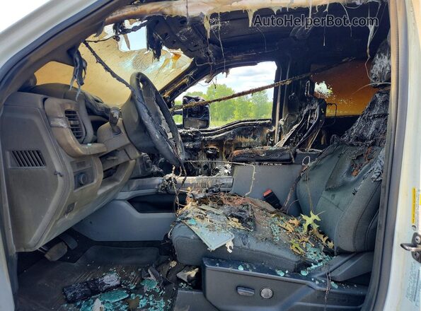 1FT8W3BN2REC50156 2024 FORD F350 Белый Вид салона спереди