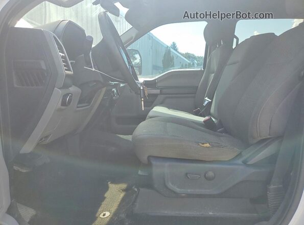 1FT8W3BTXLEC94458 2020 FORD F350 White Widok wnętrza z przodu