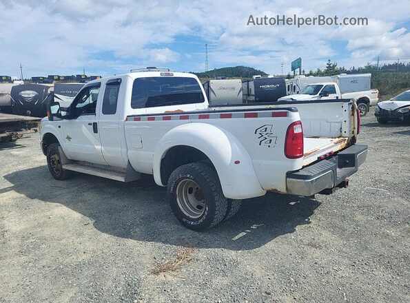 1FT8X3DT2GEB36051 2016 FORD F350 White 
