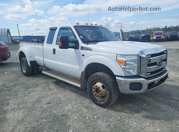 1FT8X3DT2GEB36051 2016 FORD F350 White 