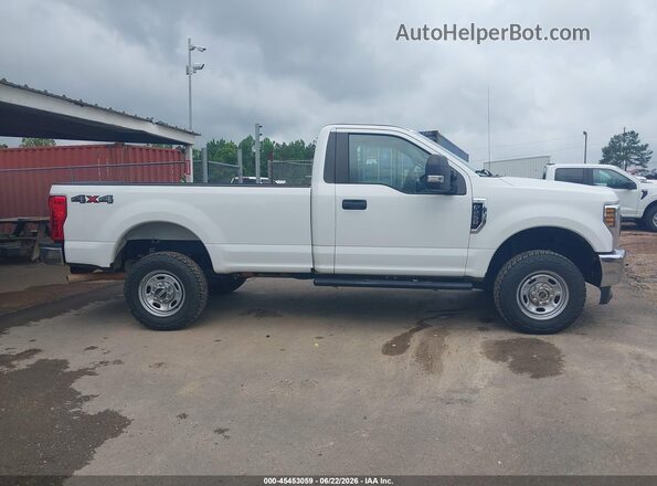 1FTBF2B64JEC69935 2018 FORD F-250 White უკანა სალონის ხედი