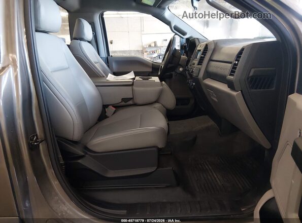 1FTBF2B67KED43737 2019 FORD F-250 Brown Вид салону спереду