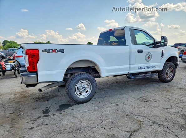 1FTBF2B69HEB66620 2017 FORD F250 White Tył prawy