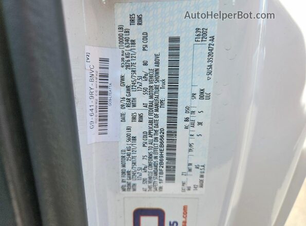 1FTBF2B69HEB66620 2017 FORD F250 White Widok komory silnika