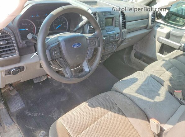 1FTBF2B6XJEC71978 2018 FORD F250 Silver წინა პანელის ხედი