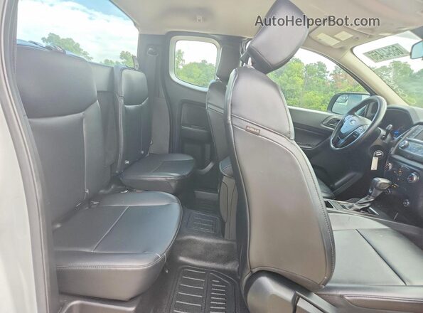 1FTER1EH4KLA54046 2019 FORD RANGER White Вид задніх сидінь