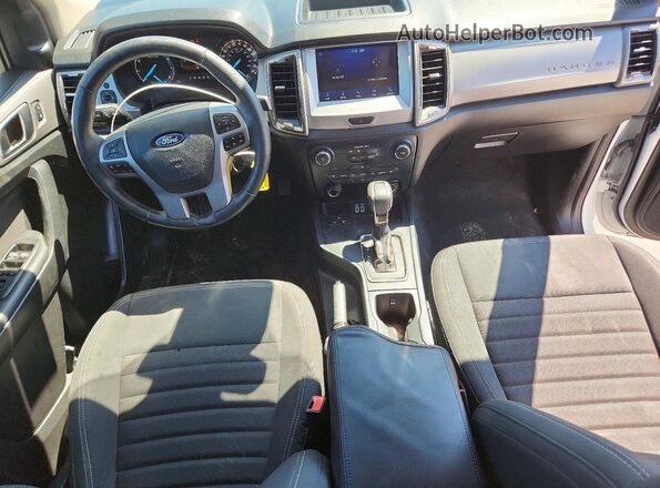 1FTER4EH9NLD20506 2022 FORD RANGER White Widok deski rozdzielczej