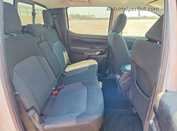 1FTER4HH0SLE32487 2025 FORD RANGER White Vista de los asientos traseros