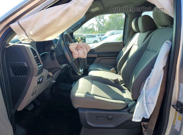 1FTEW1C49KFC10198 2019 FORD F150 Серебряный Вид салона спереди