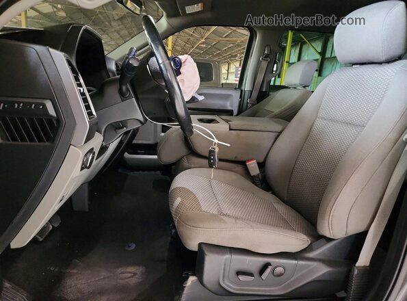 1FTEW1C49LKE08319 2020 FORD F150 Gray წინა სალონის ხედი