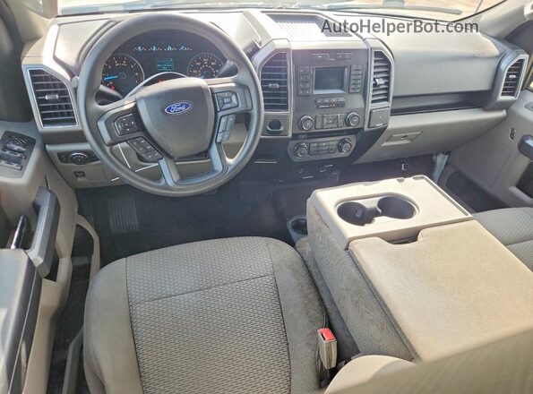 1FTEW1C59JFB87044 2018 FORD F150 White Widok deski rozdzielczej