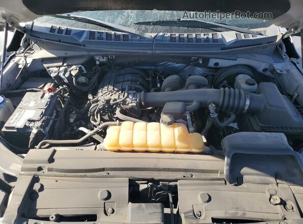 1FTEW1CB4JKE01869 2018 FORD F150 Silver Widok wnętrza z tyłu