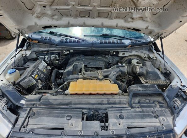 1FTEW1CP0JKF02547 2018 FORD F150 White Вид задньої частини салону