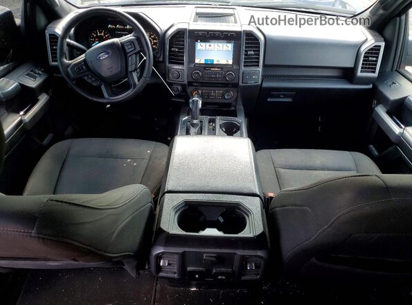 1FTEW1E52JFD22913 2018 FORD F150 Серый Вид панели приборов