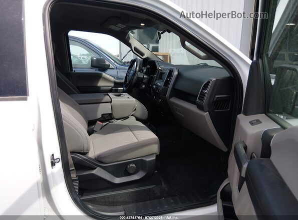 1FTEW1E87HKE26499 2017 FORD F150 White Vista interior delantera
