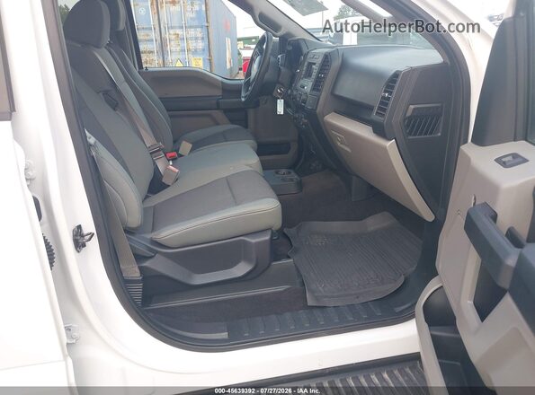 1FTEW1EB9JKE41023 2018 FORD F150 Белый Вид салона спереди