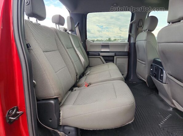 1FTEW1EG1JFC66299 2018 FORD F150 Red Вид задніх сидінь