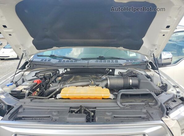 1FTEW1EG3HFB29097 2017 FORD F150 White Widok wnętrza z tyłu