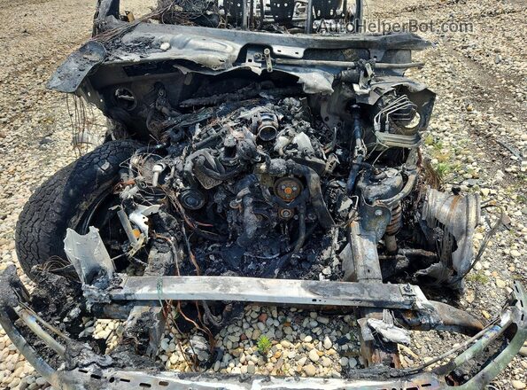 1FTEW1EP3NKD77773 2022 FORD F150 Burn Widok wnętrza z tyłu