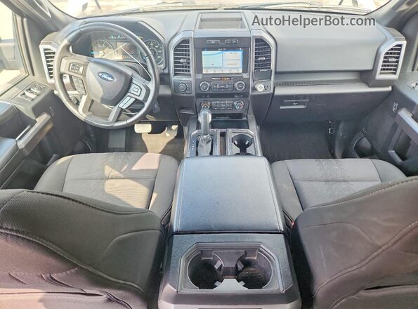 1FTEW1EP4KFC30415 2019 FORD F150 Silver Widok deski rozdzielczej