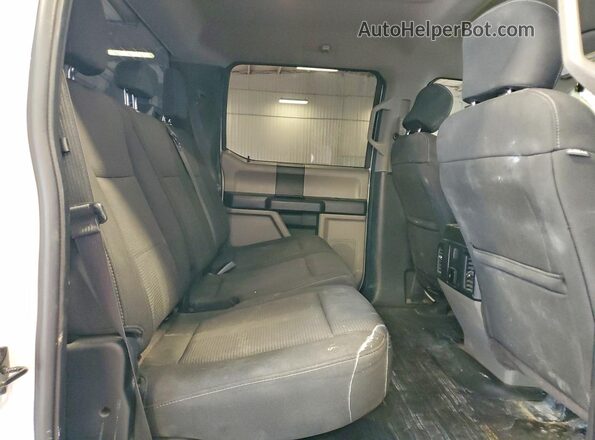 1FTEW1EP6HKD54279 2017 FORD F150 White Widok tylnych siedzeń