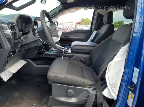 1FTEW2KP0SKE04353 2025 FORD F150 Blue Widok wnętrza z przodu